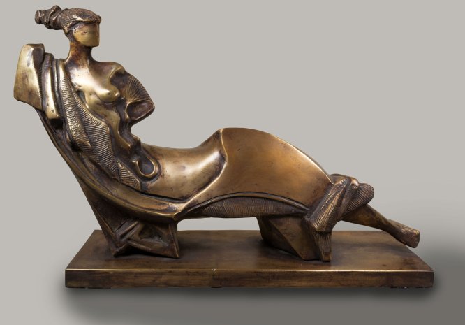 Bronze   13x41x30cm